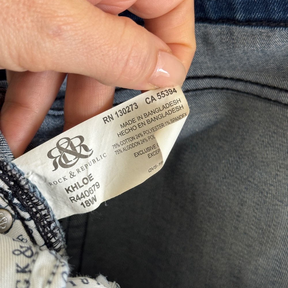 Rock & Republic Khloe Denim Mini Skirt in Faded Blue - Picture 3 of 12